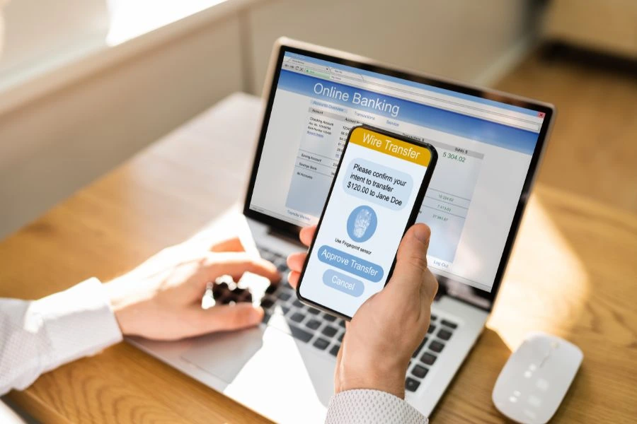 Use Senhas Fortes e Autenticação em Dois Fatores (2FA). Como Proteger Seus Dados Pessoais em Redes Sociais